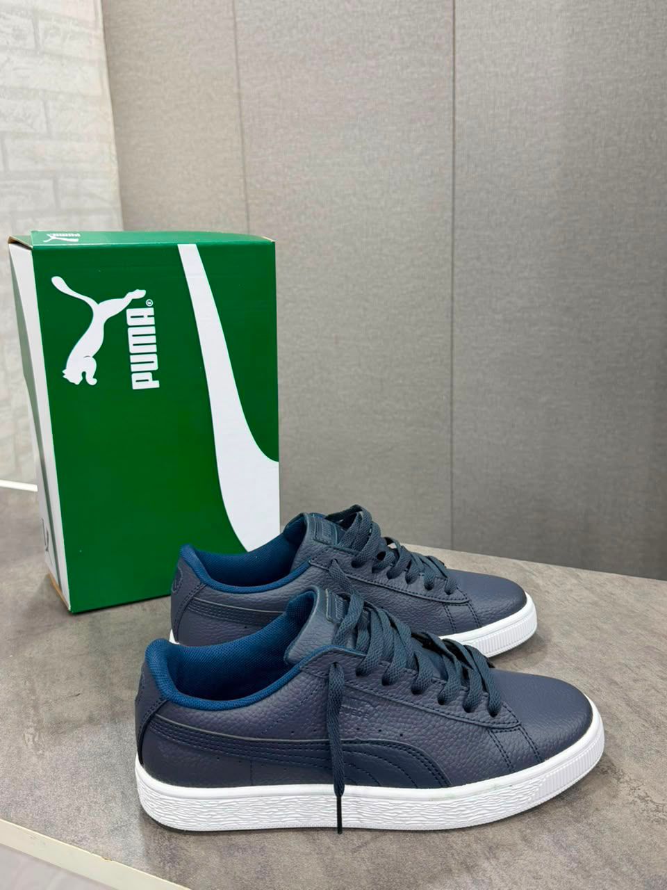 PUMA SUEDE CLASSIC vue 3